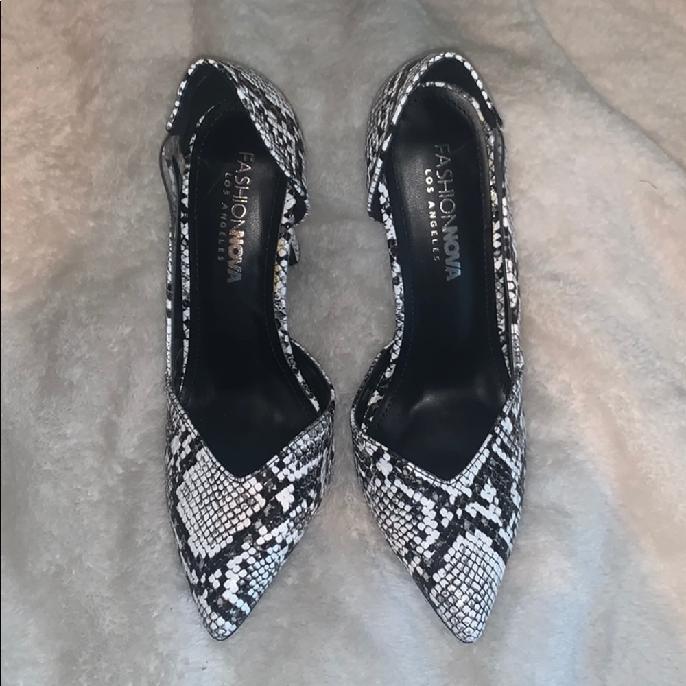 FASHION NOVA SNAKESKIN HEELS 🐍 ⚡️
